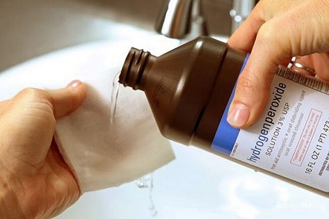 Use of hydrogen peroxide to treat mushrooms